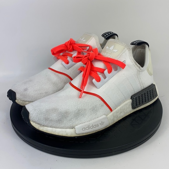 adidas | Shoes | Adidas Nmd R Whiiteredcarbon Fiber Athletic Running Shoes  Ee586 Mens Size 9 | Poshmark